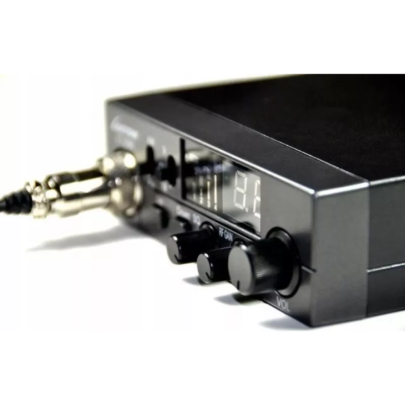 Luiton LT-298 ASQ AM/FM CB-Funkgerät Zigarettenanzünderstecker Schwarz