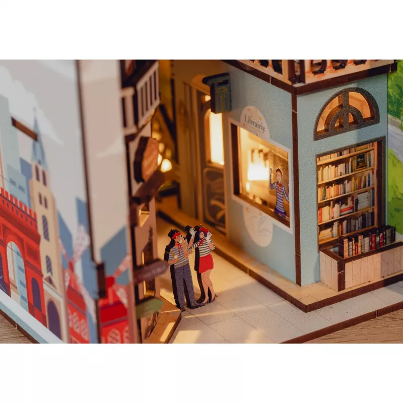 Bastelset REVELL Tiny Adventures „Paris“ — Miniaturmodell aus Papier, kreatives Hobby