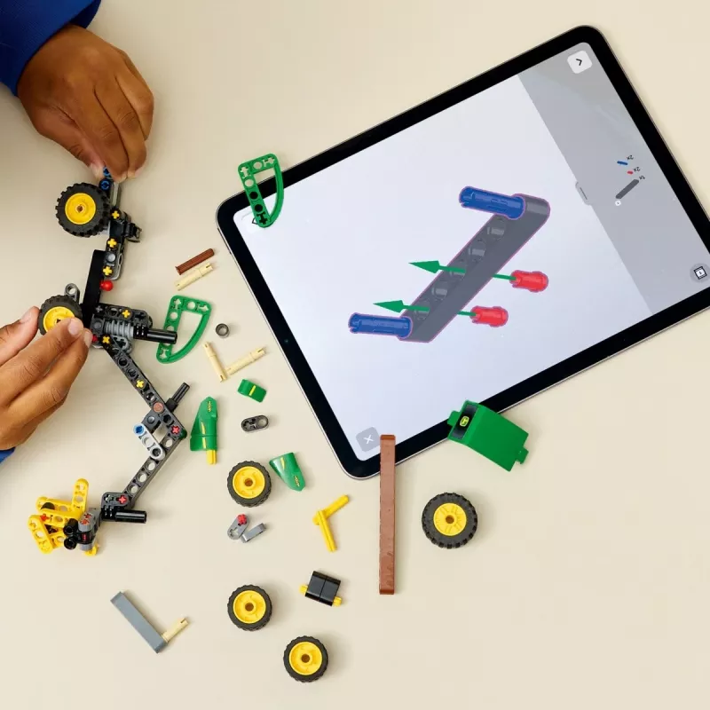 LEGO TECHNIC 42218 John Deere 1470H Radharvester