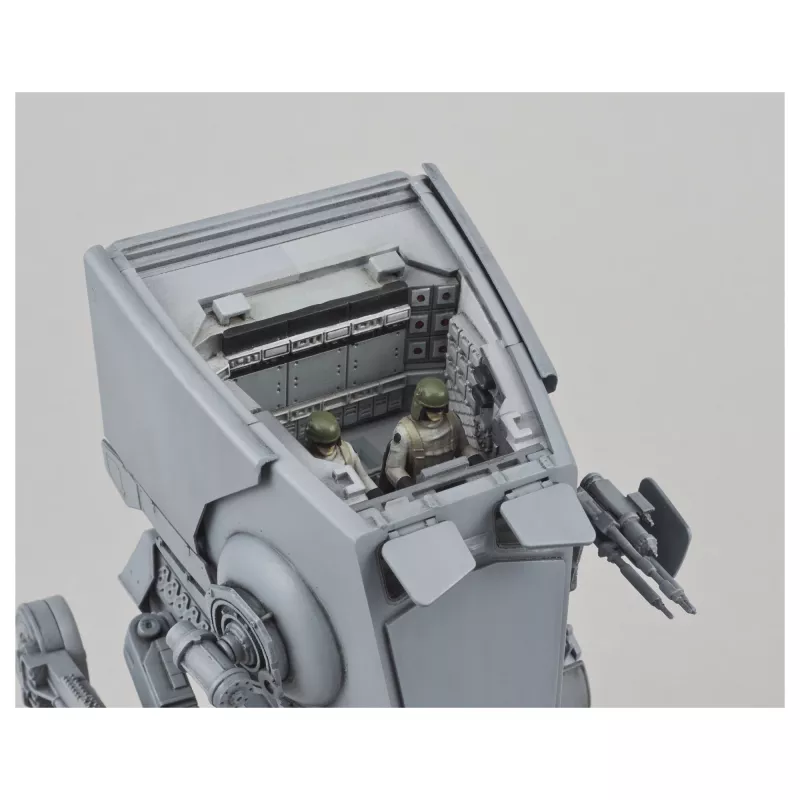 Bausatz eines gepanzerten Kampffahrzeugmodells REVELL AT-ST 1:48, Höhe 182 mm