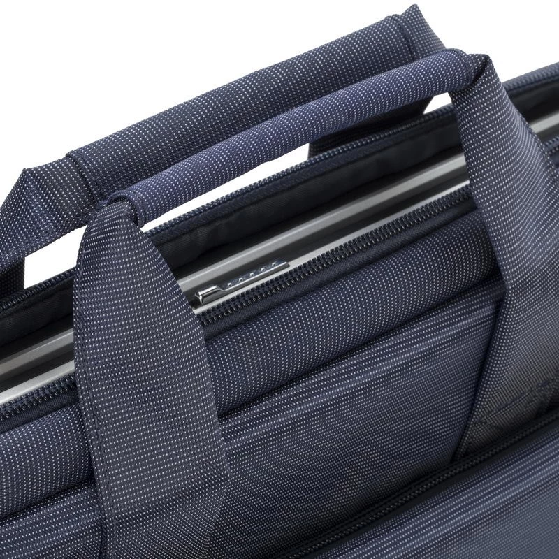 Umhängetasche Rivacase 8221 für Laptops bis 33,8 cm (13,3 Zoll) – Polyester, 0,53 kg