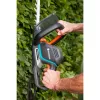 Gardena Elektro-Heckenschere PowerCut 700/65, 65 cm, Doppelmesser, 2,7 cm, Orange, Schwarz, Blau, 3,1 m/s², 87 dB