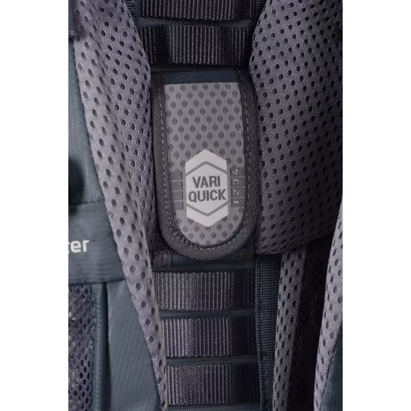 Baby carrier backpack Deuter Kid Comfort Active