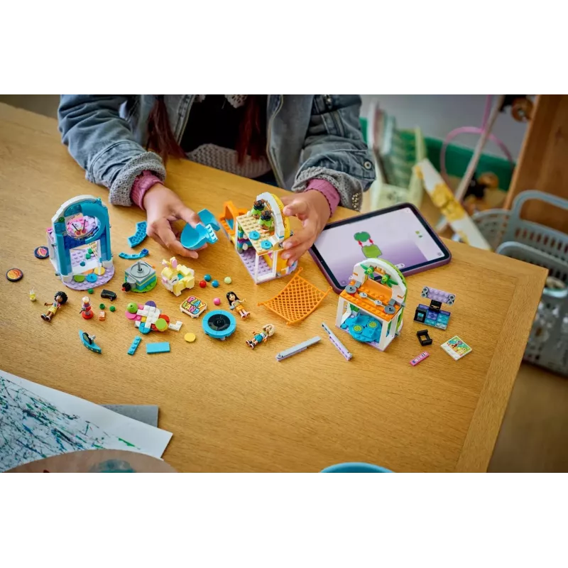 LEGO FRIENDS 42686 Lustiger Indoor-Spielplatz