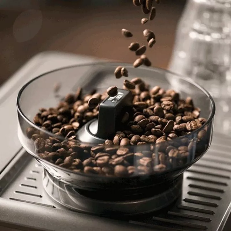 Sage Barista Touch Vollautomatische Espressomaschine 2 L