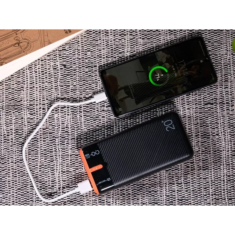 Tragbares Ladegerät TRACER EnerGen 20000 mAh, Power Delivery 20W, USB-C-Eingang, 2×USB-A-Ausgänge, Unterstützung für 3 Geräte, orange