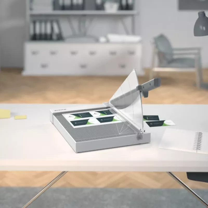 Leitz Precision Home Office Papierschneider A4, 10 Blatt, manuelle Klemmung, Edelstahl, A4, 80 g/m², Anthrazit