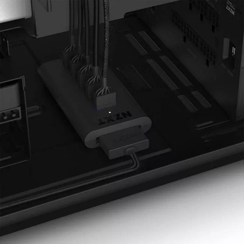 NZXT Interner USB 2.0 Erweiterungs-Hub Gen 3 - Schwarz