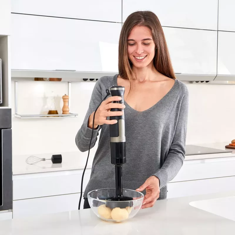 Stabmixer Schwarz & Decker BXHBA1500E — 1500 W Handmixer mit Edelstahlschaft, 20 Geschwindigkeiten, Zerkleinerer, Schneebesen, Puls