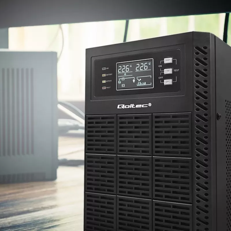 Qoltec 52284 USV unterbrechungsfreie Stromversorgung | 10kVA | 10000W | Leistungsfaktor 1,0 | LCD | EPO | USB | Online