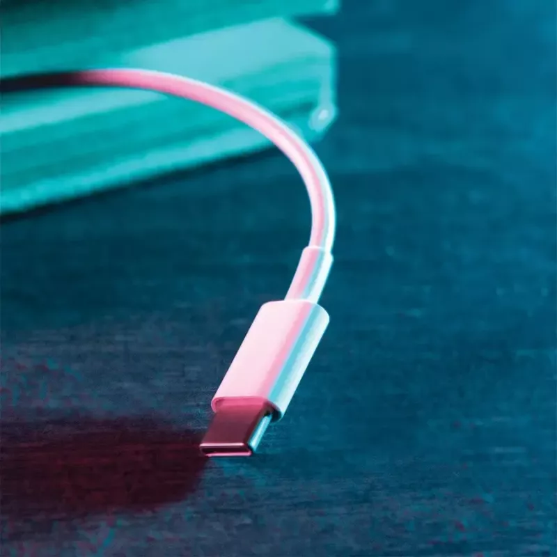 USB-C Charge- und Play-Kabel SUBSONIC SA5634 für PS5 – kabelgebundene Aufladung und Datenverbindung