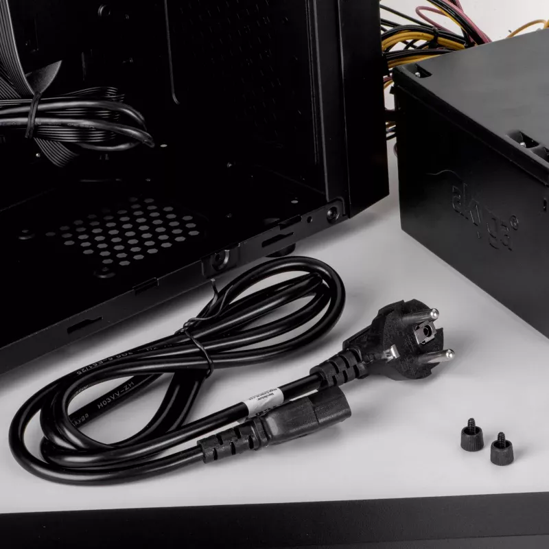 Akyga AK-PC-05C Netzkabel, CEE 7/7 auf IEC C13, Kupfer 3 x 1 mm², 5 m, Schwarz