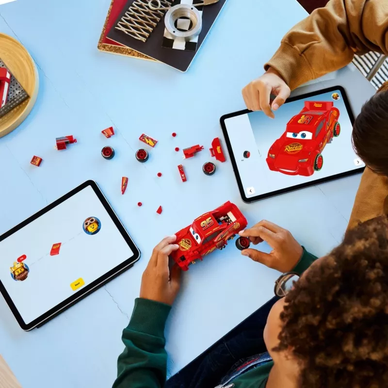LEGO SPEED CHAMPIONS 77255 Lightning McQueen