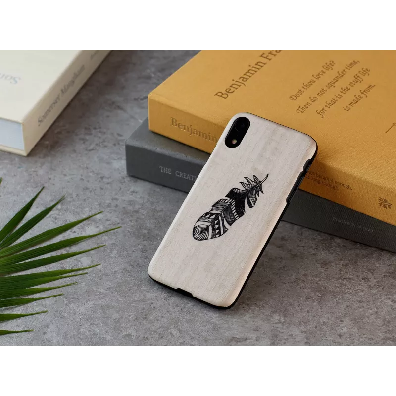 man and wood Smartphone-Hülle für iPhone XR, Indian Schwarz, schützende Hartschale