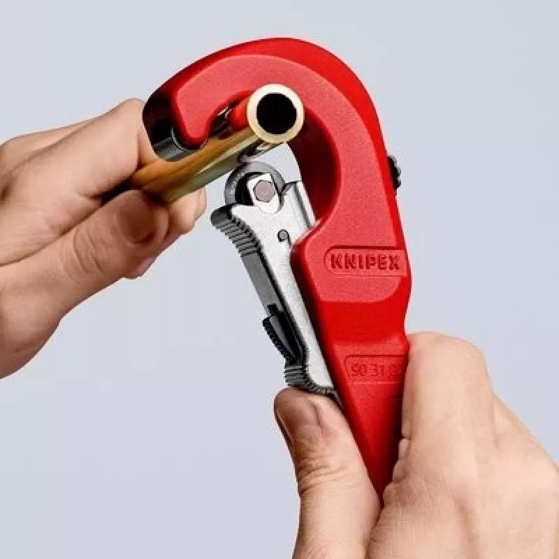 Knipex 90 31 02 SB manueller Rohrschneider Pipecutter