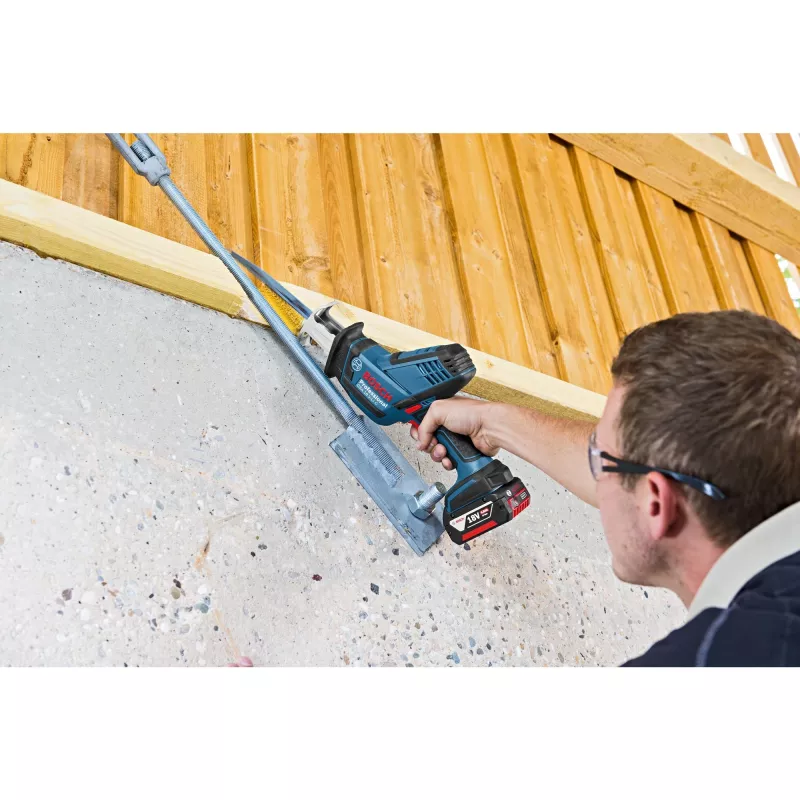 Bosch GSA 18 V-LI C Professional Akku-Säbelsäge 3050 spm 2 kg