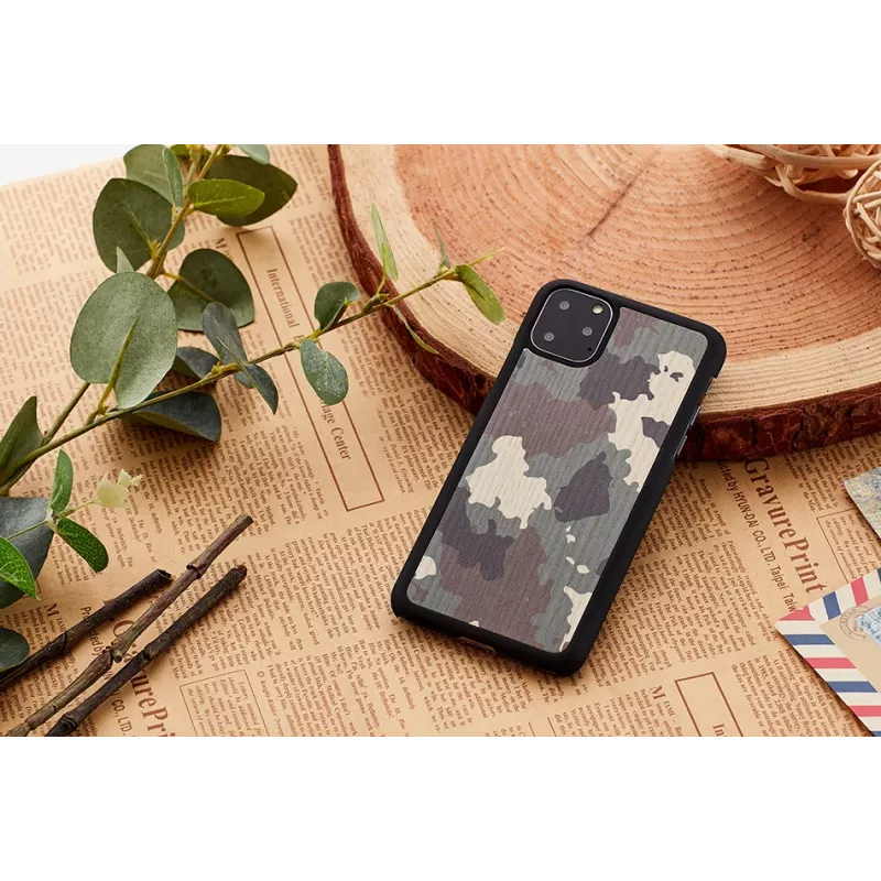 Smartphone-Hülle man and wood für iPhone 11 Pro — Tarnung Schwarz Schutzhülle