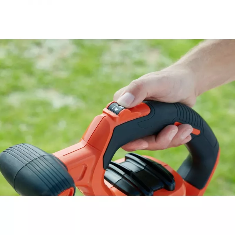 Black & Decker BEBLV300-QS Laubbläser