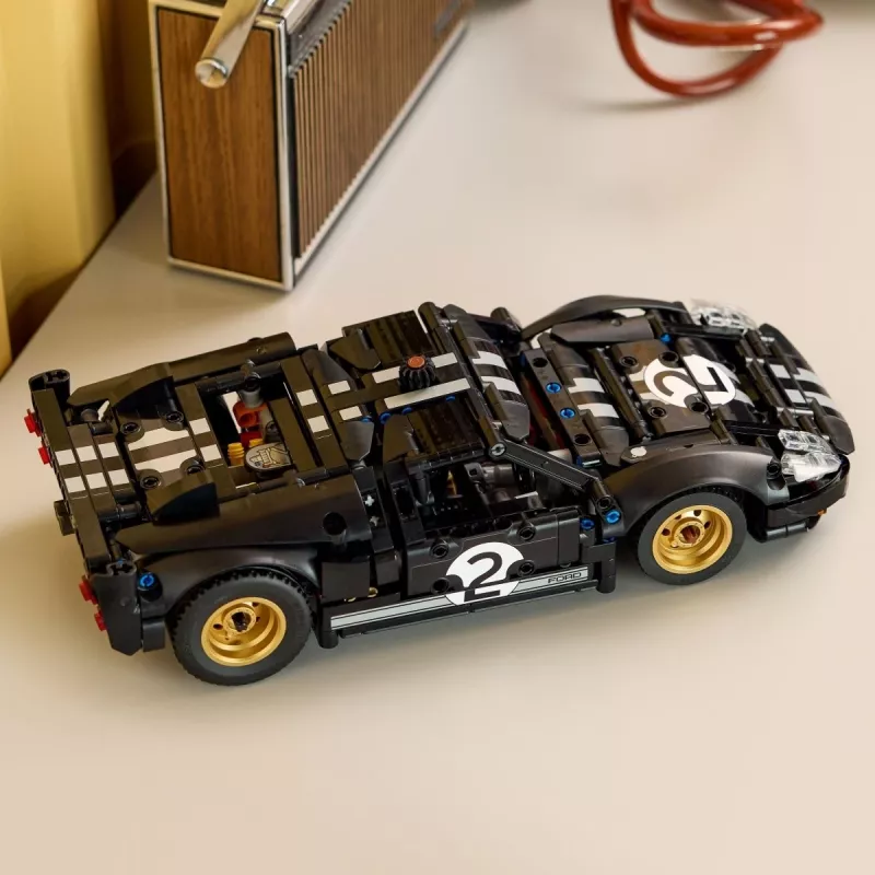 LEGO TECHNIC 42223 1966 Ford GT40 MKII Rennwagen