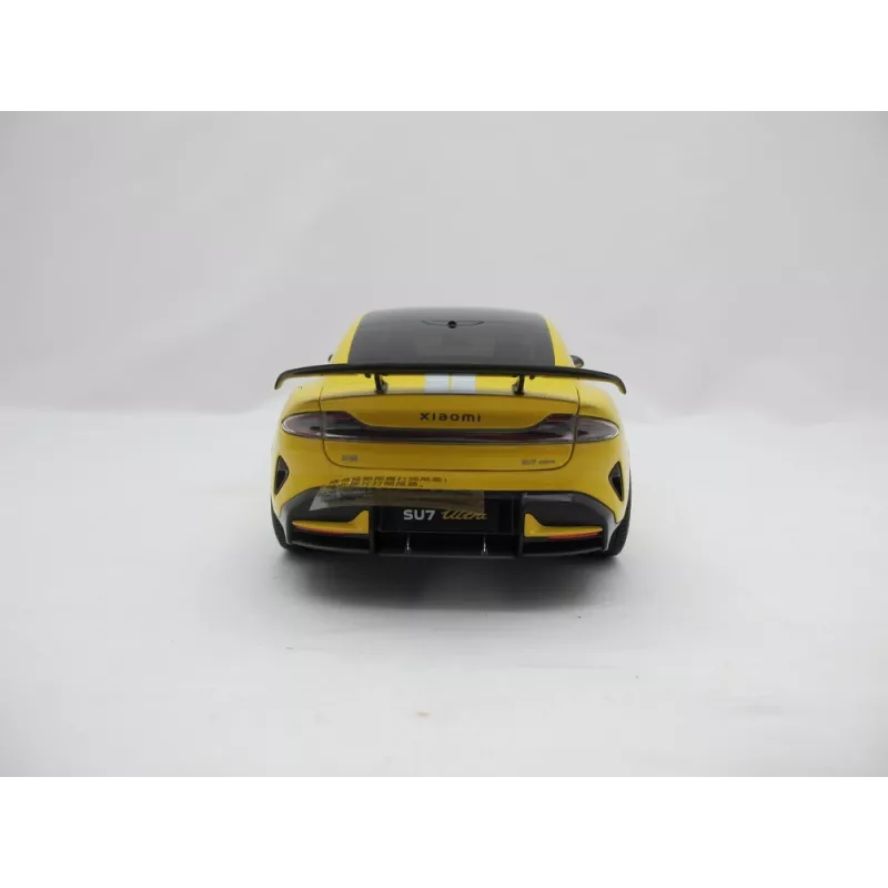 Klassisches Automodell Xiaomi BHR08KQGL vormontiert im Maßstab 1:18 — 284×110×82,5 mm