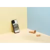 Handyhülle Man and Wood für iPhone 12 mini — weißes Stier-Design