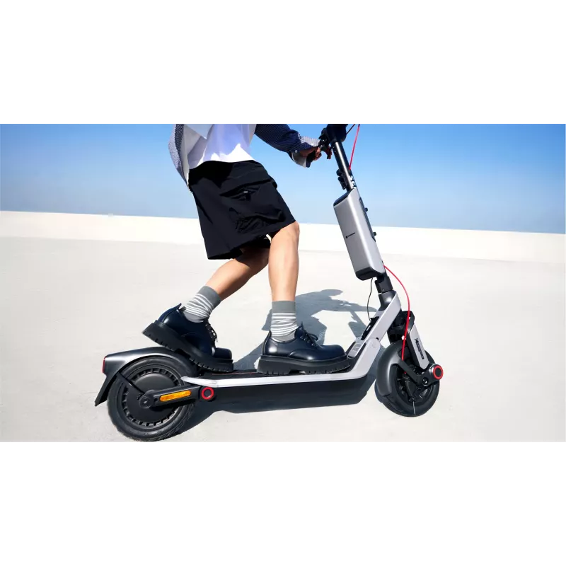Segway eKickScooter E3 E | 800 W | Bis zu 25 km/h | 10 Zoll