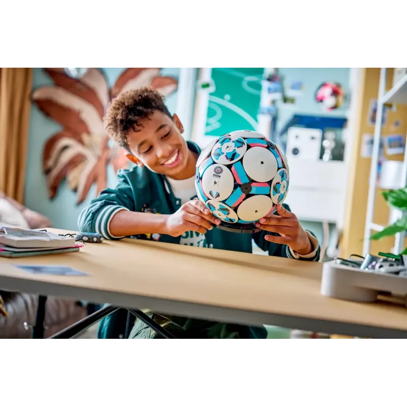 LEGO EDITIONS 43019 Fußball