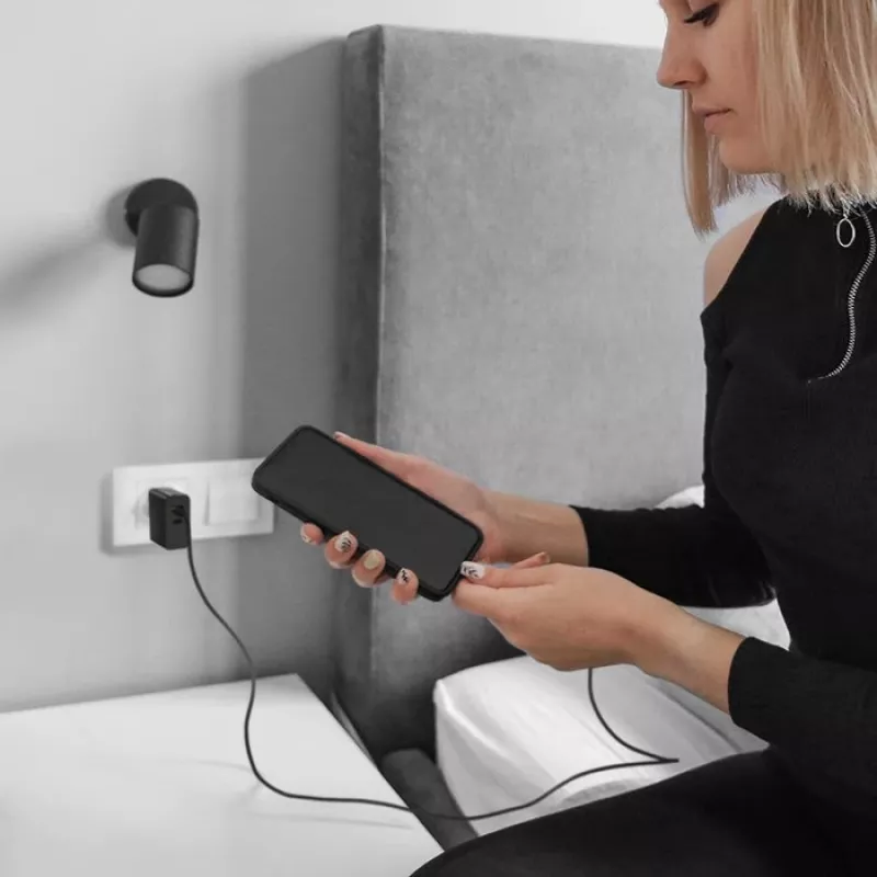 Qoltec 52381 Super Quick PD-Ladegerät | 1xUSB-C | 1xUSB | 90W | 5-20V | 2,4-4,35A | Schwarz