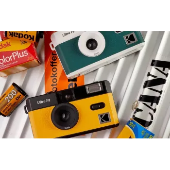Kompakte Filmkamera Kodak F9 135 mm Grün Weiß ISO 200-400