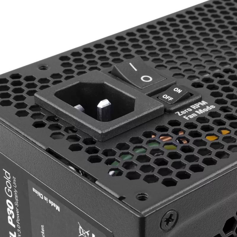 Sharkoon Rebel P30 Gold Netzteil 1300 W 20+4 pin ATX ATX Schwarz