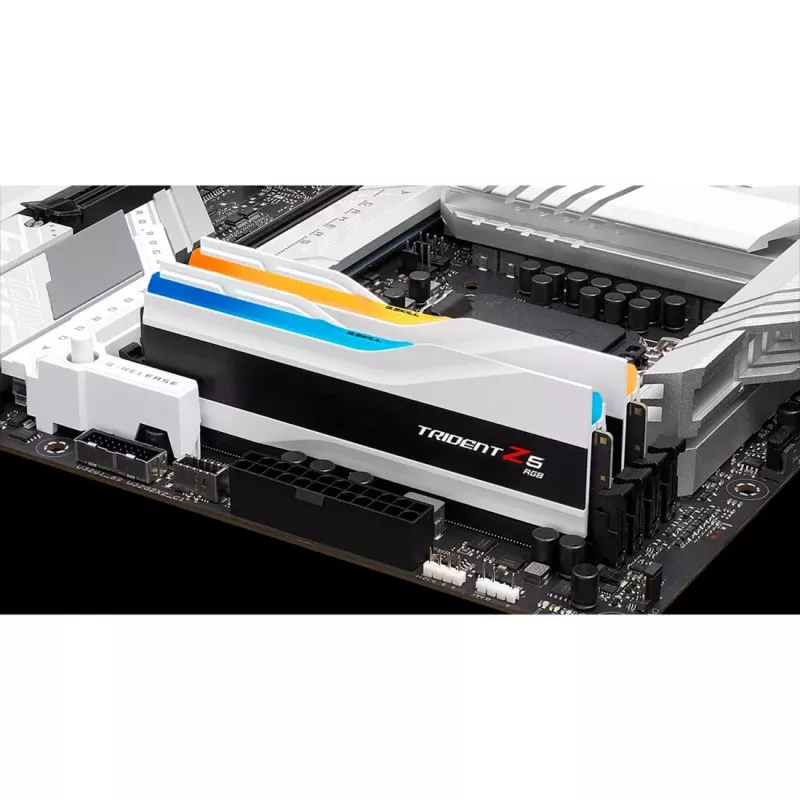G.Skill Trident Z5 RGB - DDR5 - Kit - 48 GB: 2 x 24 GB - DIMM 288-PIN - 8200 MHz / PC5-65600 - CL40 - 1.35 V - ungepuffert - On-Die-ECC - Mattweiß (F5-8200J4052F24GX2-TZ5RW)