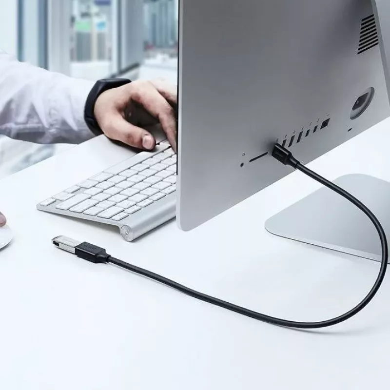 Ugreen-Verlängerungskabel-Adapter USB 3.0 (Buchse) auf USB 3.0 (Stecker) 2 m (schwarz)