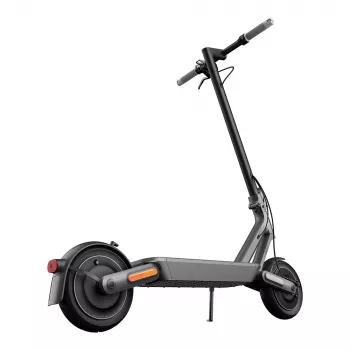 Klassischer Roller Xiaomi E-Scooter 4 Ultra 20 km/h 12000 Ah