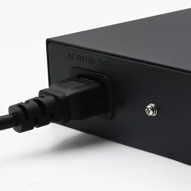 Netzwerk-Switch QOLTEC 52292 — Gigabit Ethernet PoE, 16x RJ45, 2x RJ45-Uplink, 2x SFP