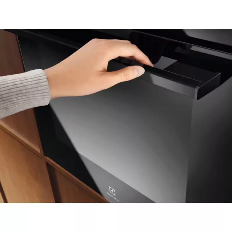 Einbau-Elektrobackofen Electrolux LOF3H10K — Energieeffizienzklasse A+