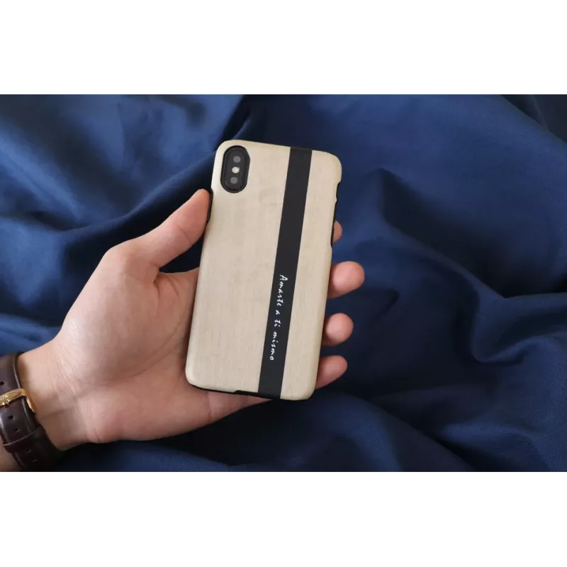 Smartphone-Hülle man and wood für iPhone X/XS – schwarzes Leder