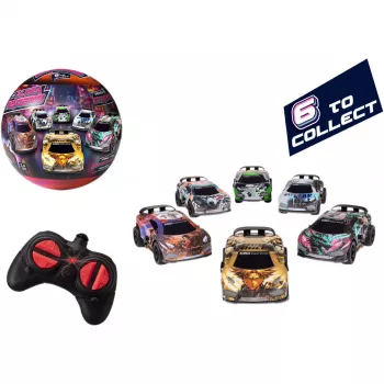 REVELL Itasha RC Spielzeugauto aus der Ultra Racers Series 1, sortiertes Modell, batteriebetriebenes ferngesteuertes Fahrzeug