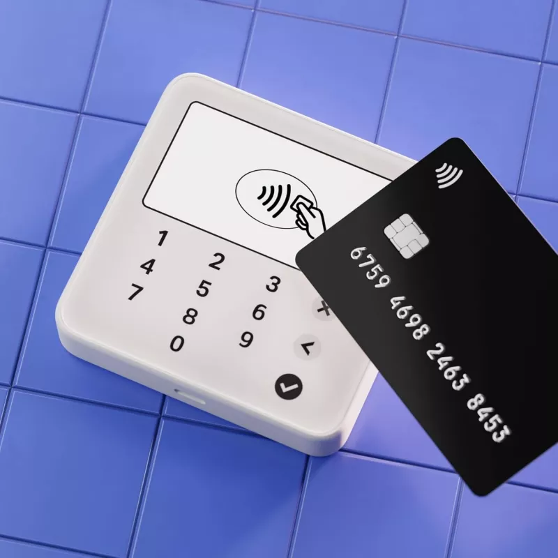 Kartenlesegerät SumUp RDR-SUL-010 — kontaktlose (NFC) und Chip (EMV) Zahlungen