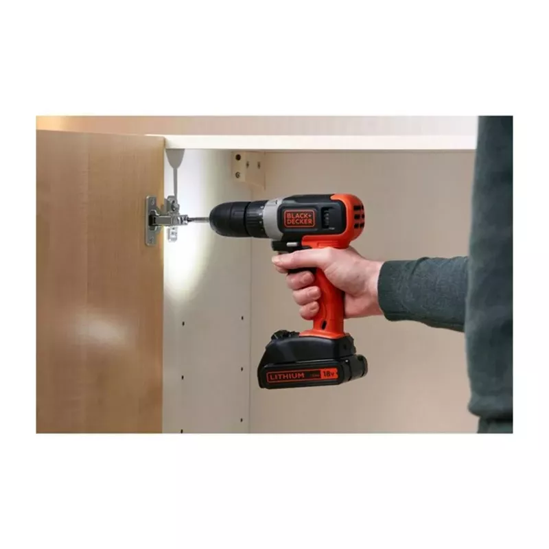 BLACK & DECKER | Akku-Bohrschrauber | BCD001C2-QW | 18 V | 2x1,5 Ah | Lithium