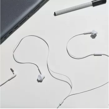 Kabelgebundenes In-Ear-Headset Panasonic RP-TCM55E — 10–24000 Hz, 1,2 m Kabel, 14 g, schwarz