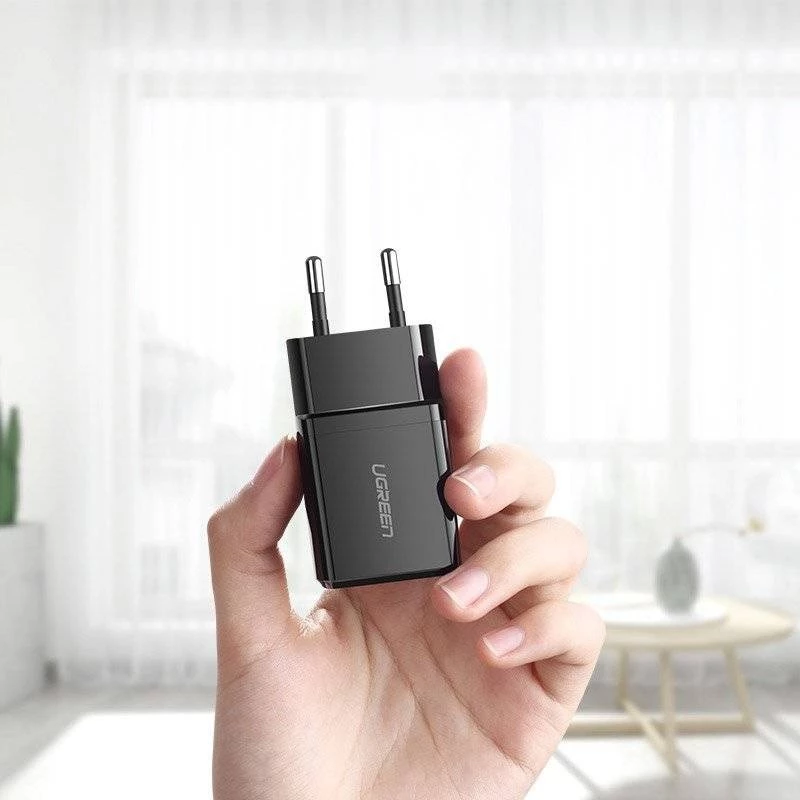 Ugreen 2.1A USB-Netzladegerät (schwarz)