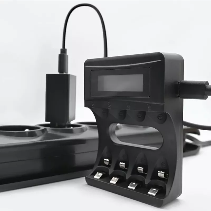 Batterieladegerät QOLTEC 50654 für Ni‑MH R03 (AAA) und R6 (AA) Akkus, 1800 mA
