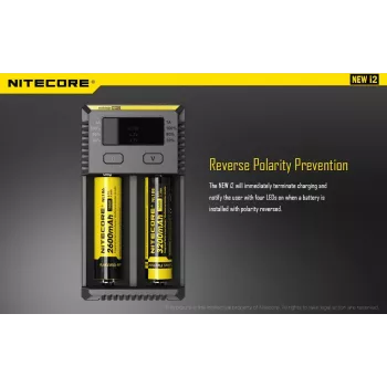 Batterieladegerät Nitecore NEW i2 — 2-Schacht-Ladegerät für LiFePO4, Li-Ion, NiMH; Eingang 100–240V; Ausgang 9–12V; unterstützt AAAA/C/D/AAA/AA; schwarz