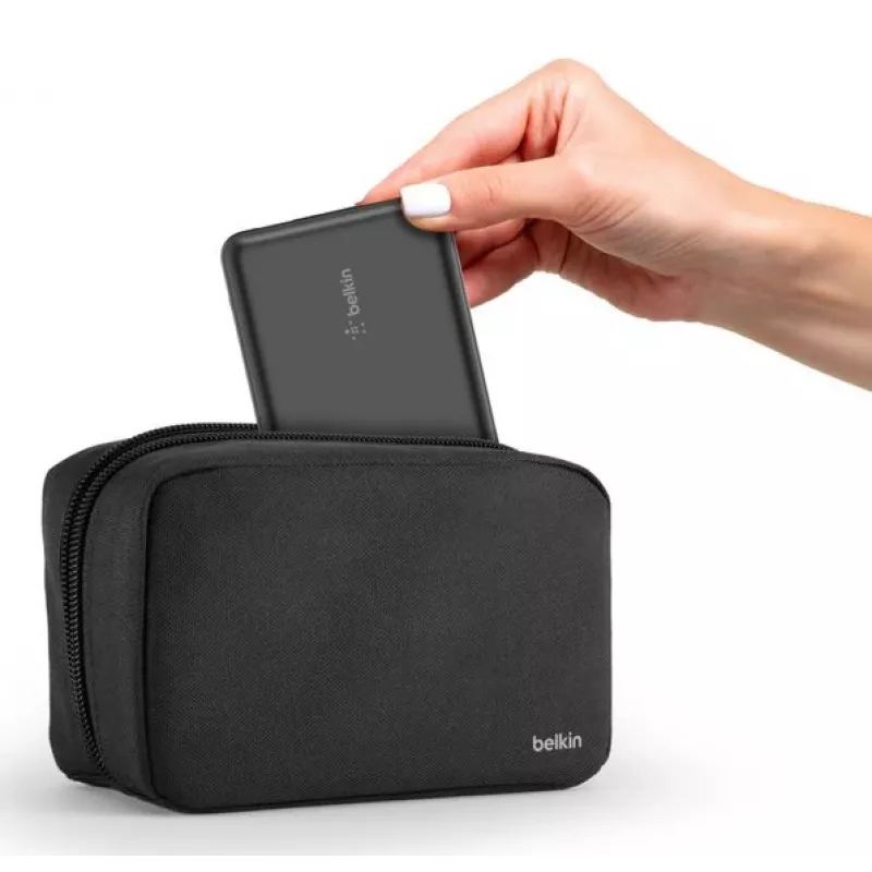 Belkin BoostCharge - Powerbank + AC-Netzteil - 20000 mAh - PD - 3 Ausgangsanschlüsse (24 Pin USB-C, 2 x USB)