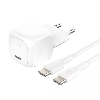 USB-C Ladegerät Belkin BOOSTCHARGE WCA009KQ1MWH-B6 20W PD PPS — kompakter Netzadapter