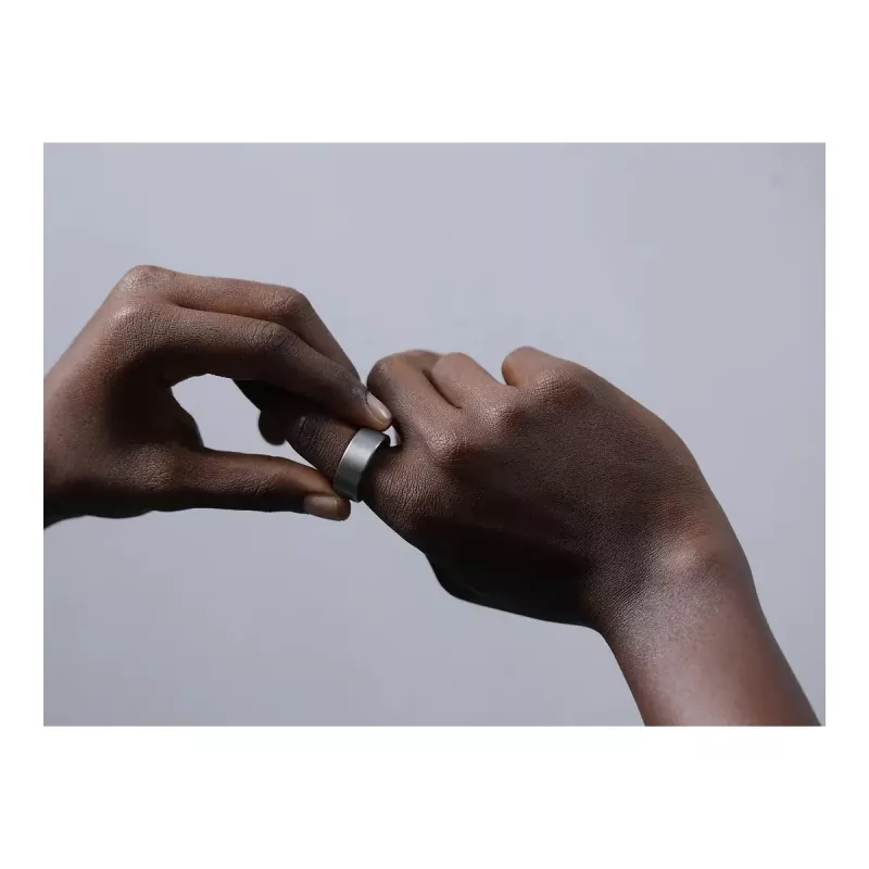 Ultrahuman Ring Air Raw Titanium Größe 10 | Ultrahuman