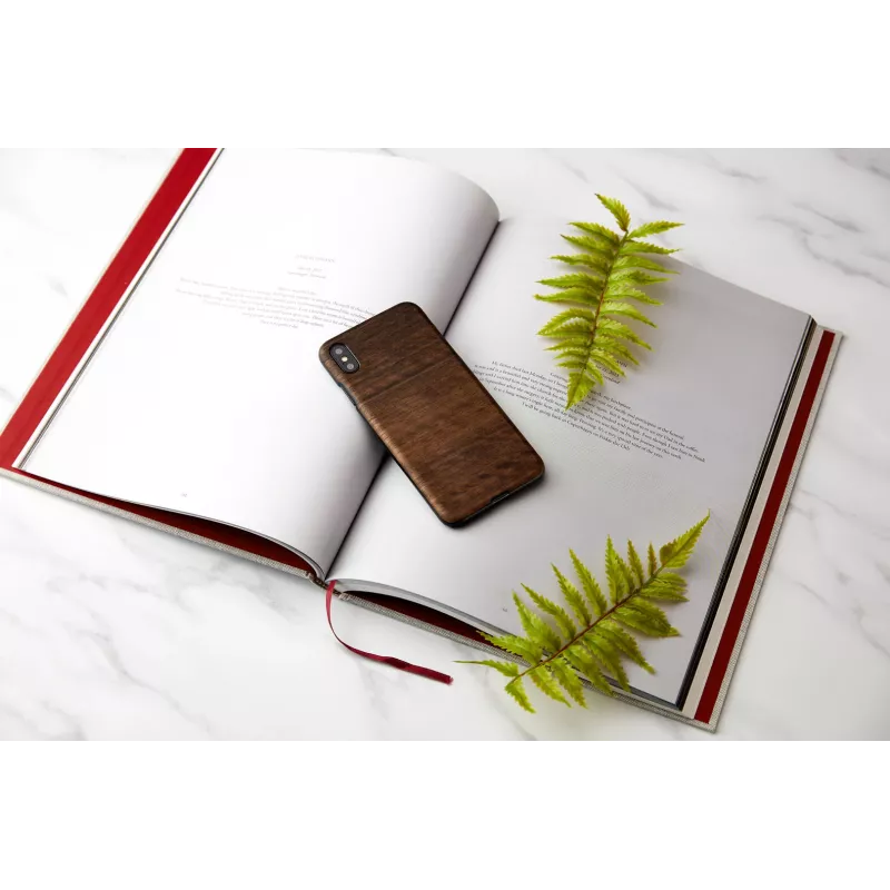 Handyhülle man and wood für iPhone XS Max — koala schwarz