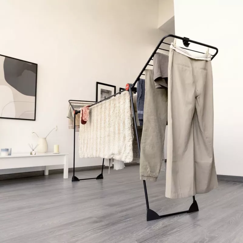 Wäscheständer VILEDA Infinity Flex Ultimate Teleskop — schwarz, beschichtetes Aluminium, 30 m Trockenfläche, faltbar, Rollen