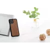 Smartphone-Hülle man and wood für iPhone 11 Pro — schwarze Walnuss