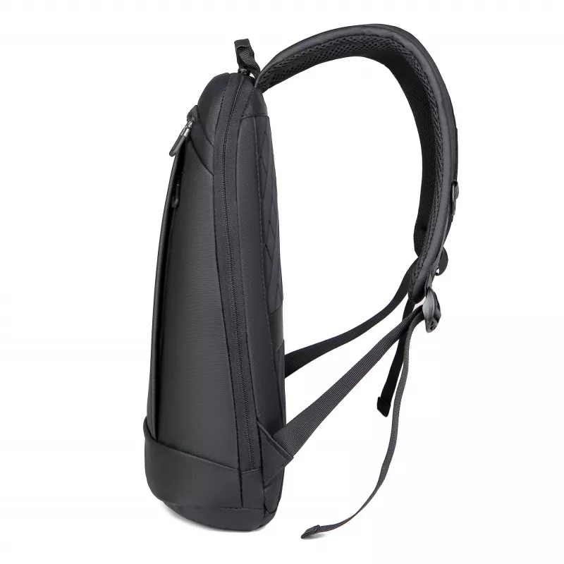 Sponge Thinbag Rucksack 15,6 Zoll Schwarz — Sponge schlank-Laptop-Rucksack, passend für 15,6-Zoll-Geräte